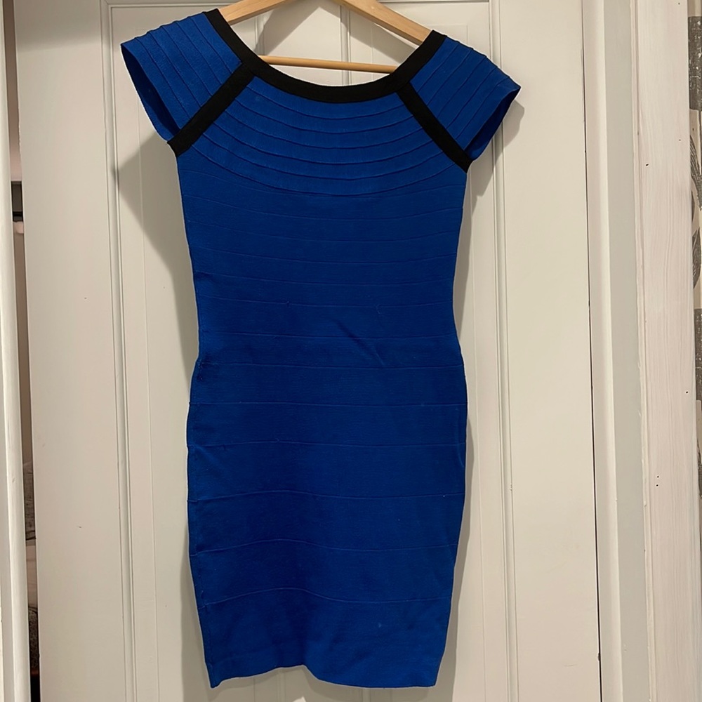 Moda dress